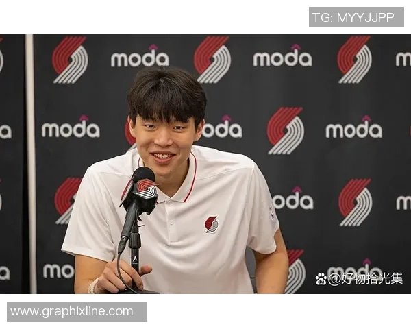 杨瀚森在激烈对抗中崭露头角末节发力怒吼全场引爆比赛气氛
